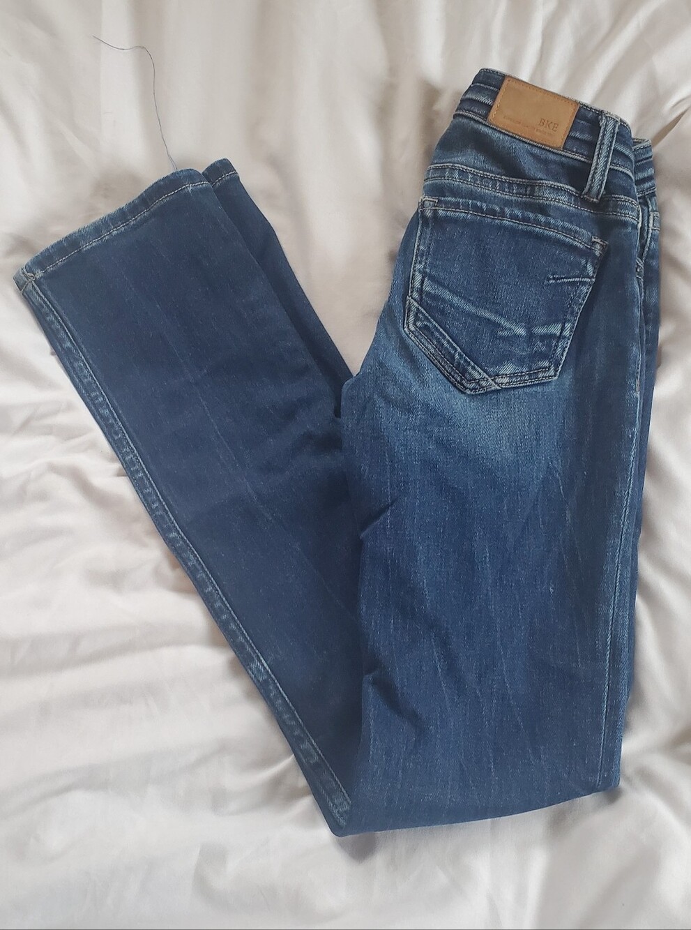 BKE Stella Women's Distressed (Modified) Jeans, Sz 23x33-1/2 (Actual W24/L33.5)